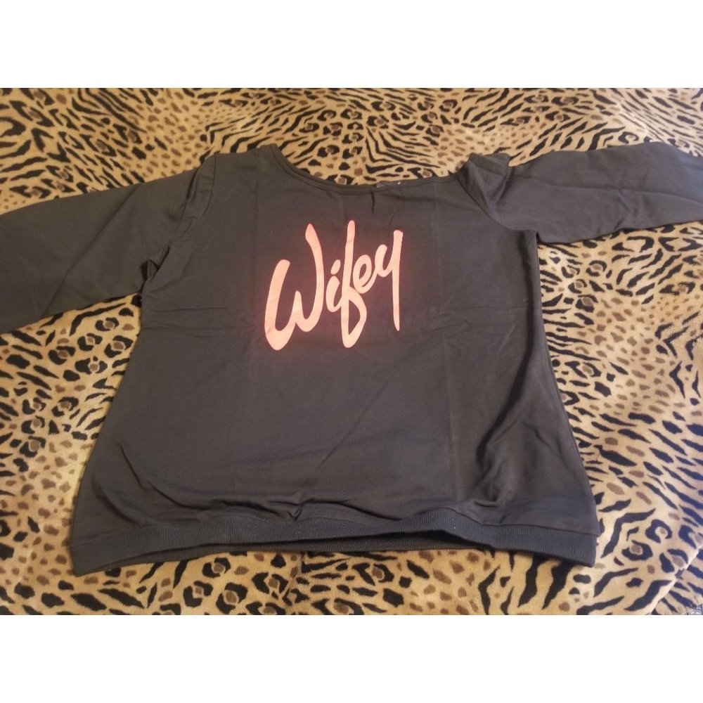 MAGICMK Womans Sweatershirt Wifey Print Causal